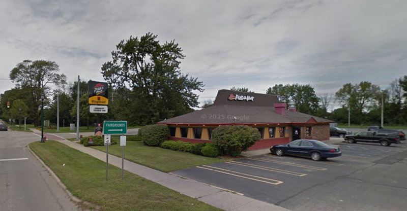 Dairy Isle - Bay City - 2601 Center Ave (newer photo)